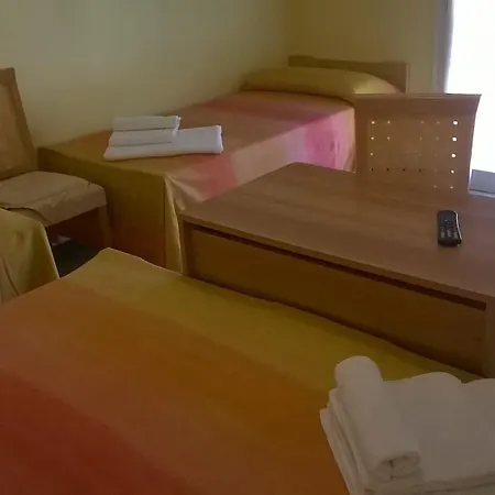 维塞尔巴卡门酒店 Viserbella di Rimini