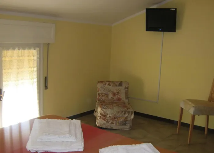 维塞尔巴卡门酒店 酒店 Viserbella di Rimini