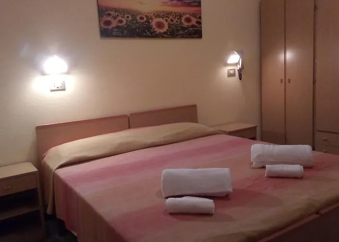 维塞尔巴卡门酒店 酒店 Viserbella di Rimini