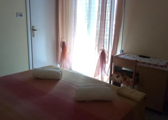 Carmen Viserba Отель